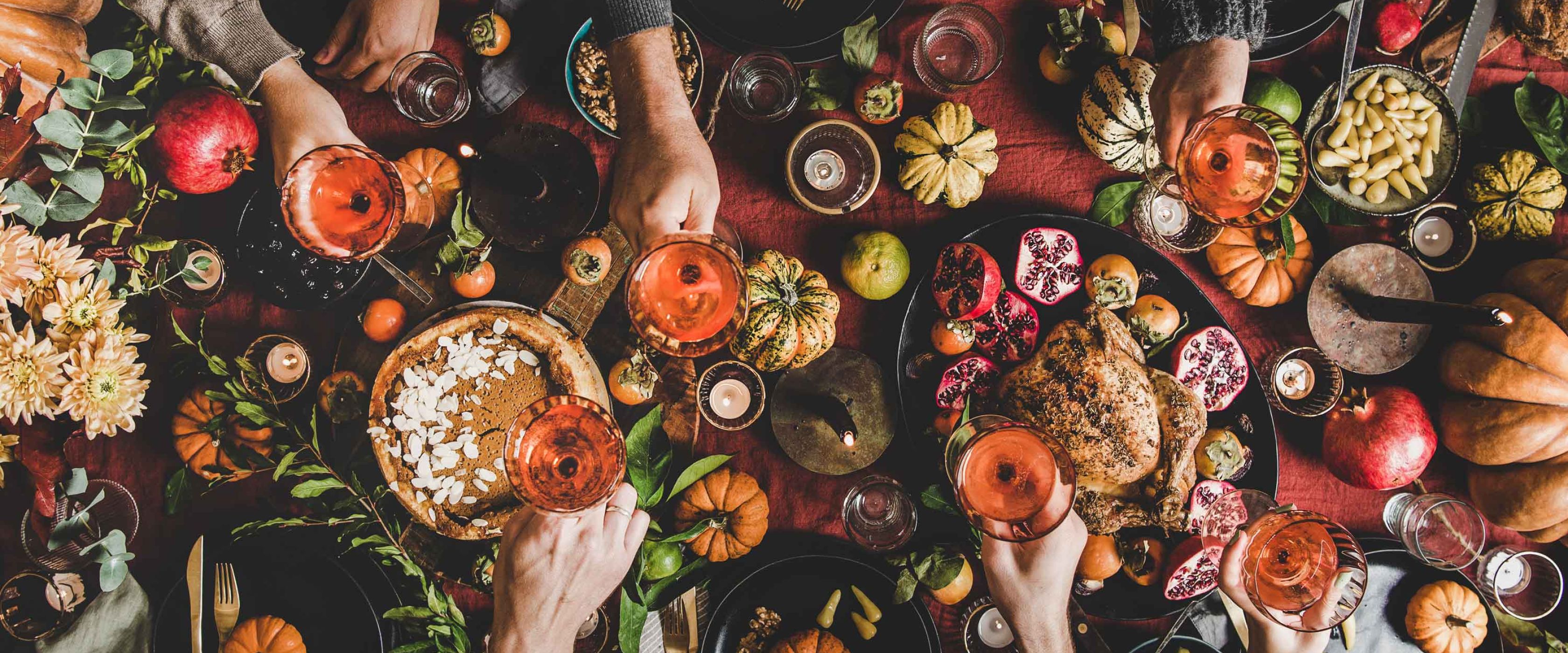 Thanksgiving table