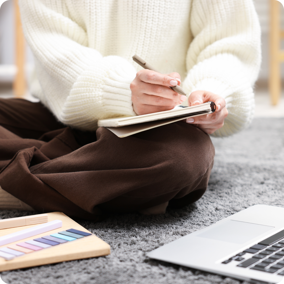 A travel therapist taking notes